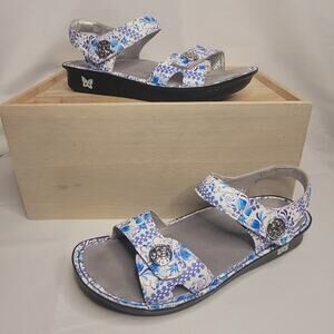 Alegria- Women's Vienna Blue Flower Strap Sandals- size 38 - US size 8
